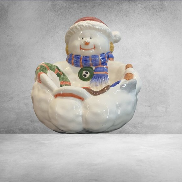 VINTAGE TREAT BOWL -- Frosty Snowman, Shallow Bowl, Christmas Decor, Tableware - Picture 4 of 8